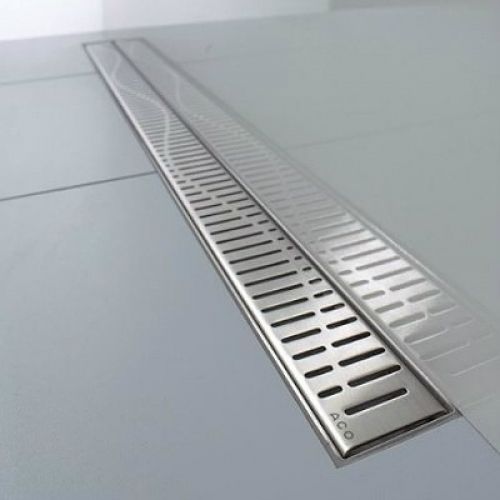 Aco tuš kanalica (linijski slivnik) za montažu do zida, dužina L=885 mm 9010.88.45